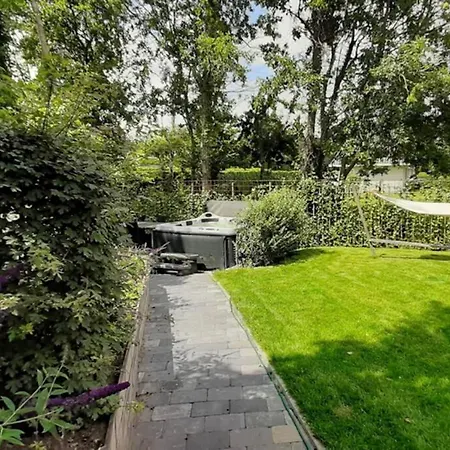 Have A Stay! - De Witte Raaf With Garden And Hottub בית נופש *