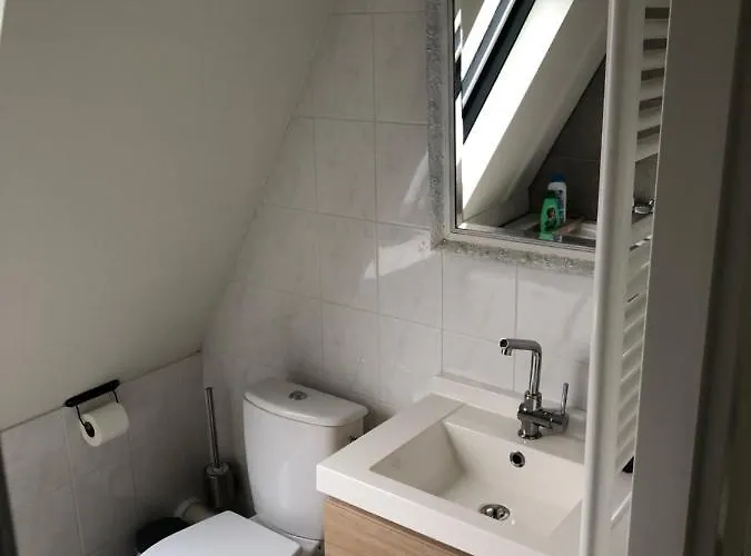 Дом отдыха Have A Stay! - De Witte Raaf With Garden And Hottub Нордвейк-ан-Зее