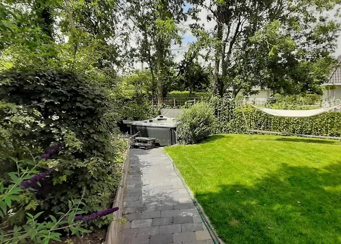 Have A Stay! - De Witte Raaf With Garden And Hottub Сasa de vacaciones *